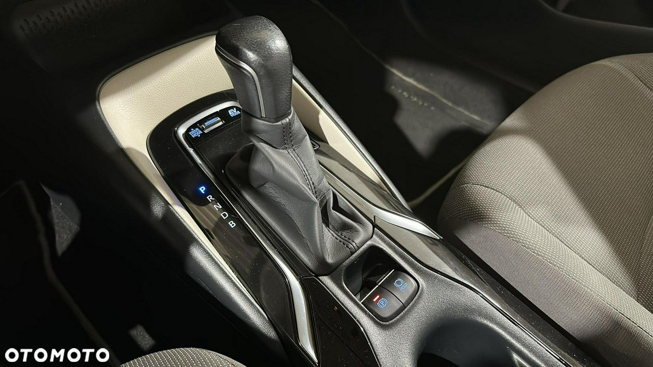 Toyota Corolla - 17