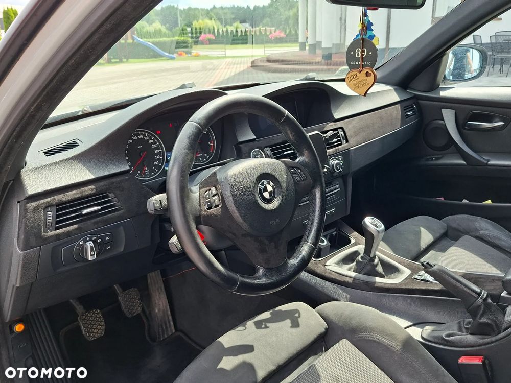 BMW Seria 3 320d - 10