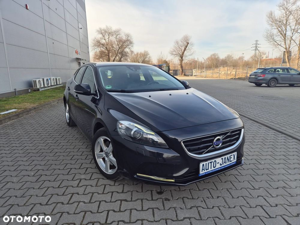 Volvo V40 T3 Kinetic - 3