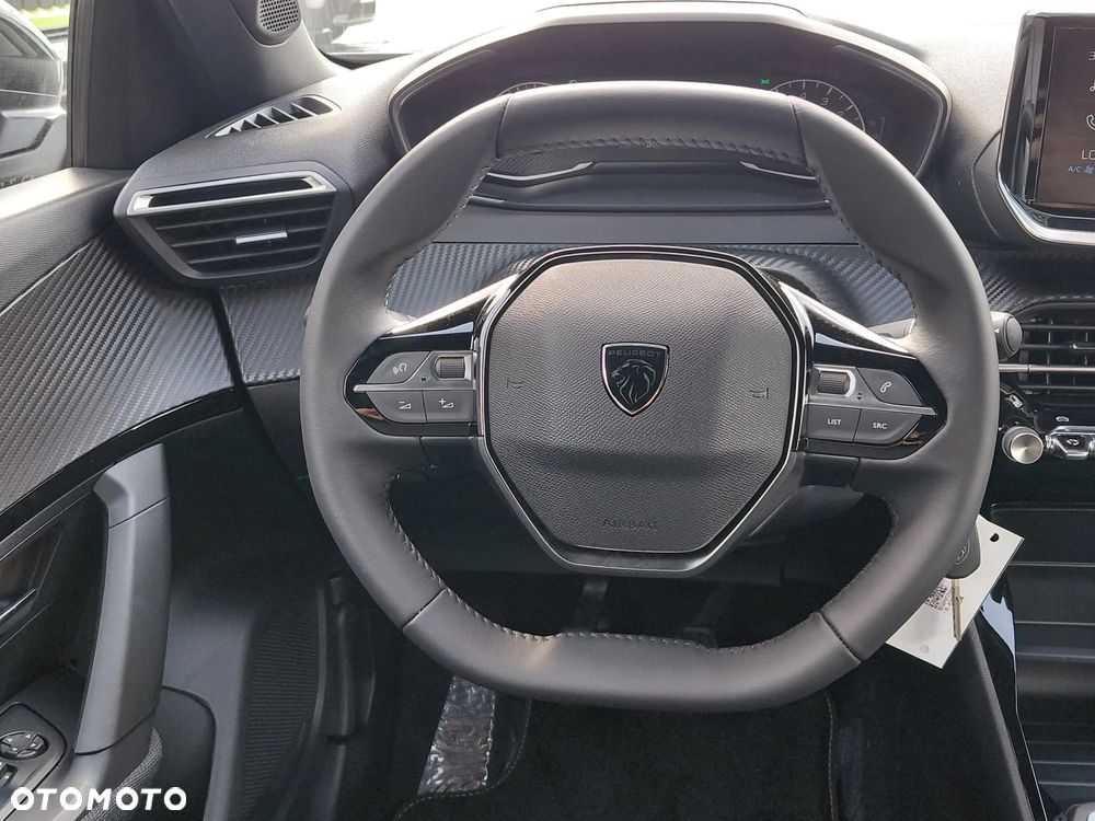 Peugeot 2008 1.2T Edition S&S - 19
