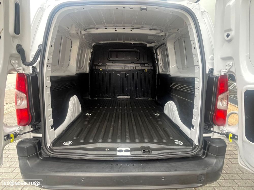 Toyota Proace City 1.5D L2h2 Longa Nacional - 31