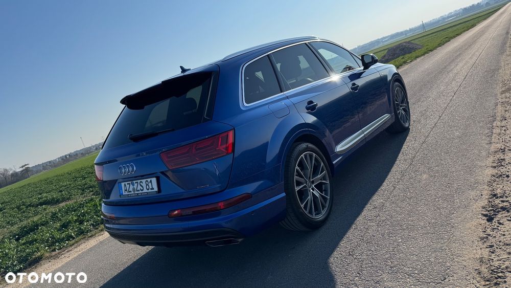Audi Q7 - 7