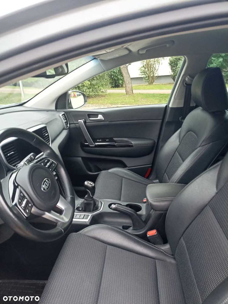 Kia Sportage 1.6 GDI Black Edition 2WD - 13