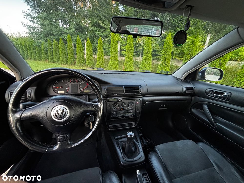 Volkswagen Passat 1.9 TDI CL - 23