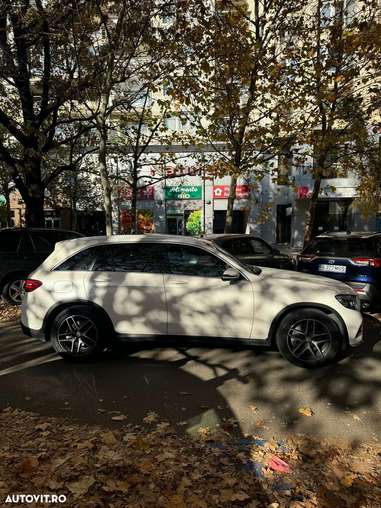 Mercedes-Benz GLC 250 d 4Matic 9G-TRONIC AMG Line - 14