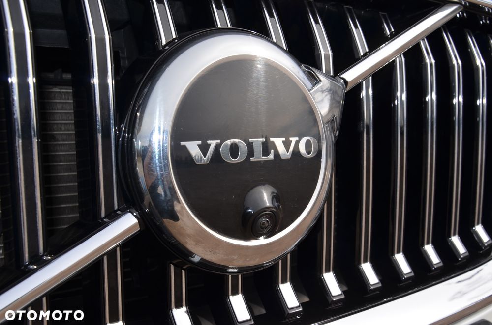 Volvo XC 60 B5 B AWD Ultimate Bright - 4