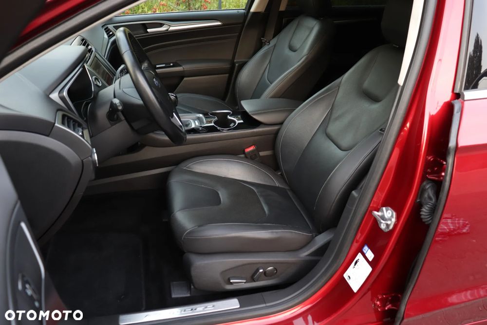 Ford Mondeo 2.0 TDCi Titanium - 19