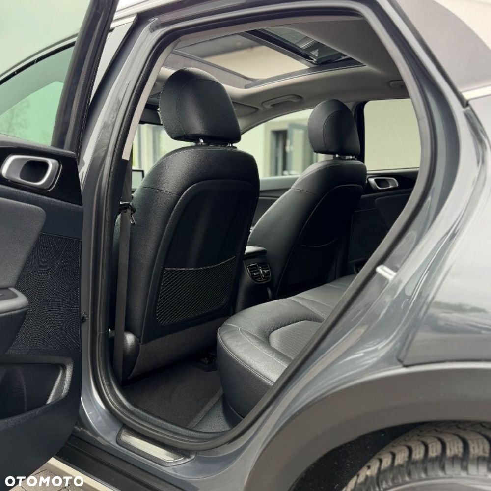 Kia XCeed - 20