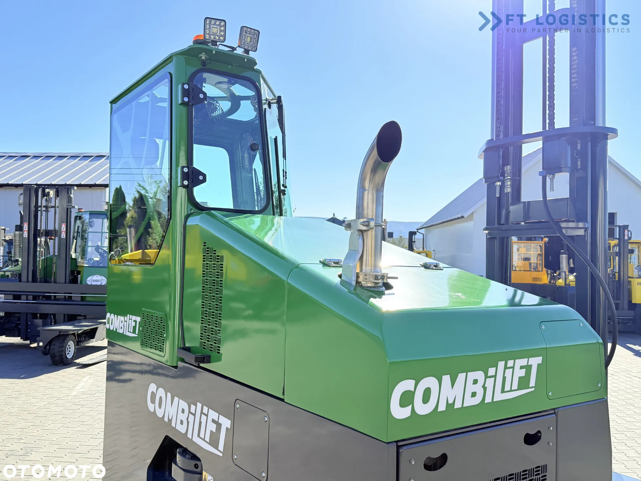 Combilift WÓZEK CZTEROKIERUNKOWY - WIELOKIERUNKOWY C4500 / DIESEL / TRIPLEX 4900MM /JEDYNE 4854 MOTOGODZIN /  POZYCJONER WIDEŁ / PEŁNA KABINA - OGRZEWANIE / STAN IDEALNY / Szeroka oferta wózków czterokierunkowych i bocznych, dopasowanych do różnorodnych potrzeb i zastosowań - 40