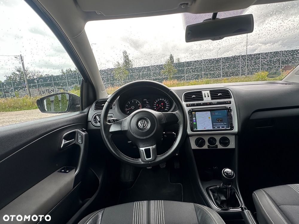 Volkswagen Polo 1.2 TSI MATCH - 31
