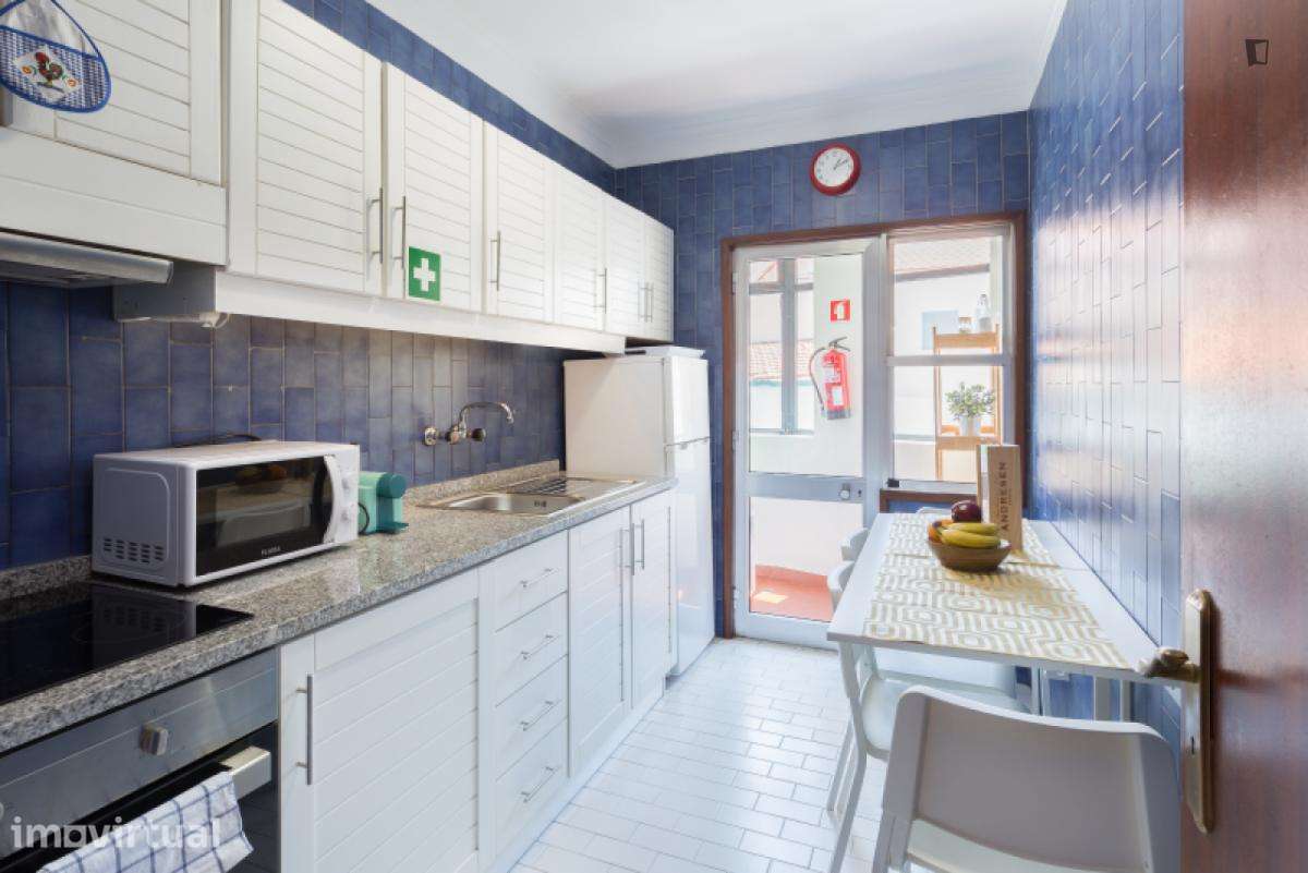Apartamento com 1 quartos - localizado em Cedofeita Porto - Grande imagem: 2/35