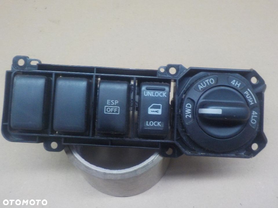 NISAN PATHFINDER WŁĄCZNIK NAPĘDÓW