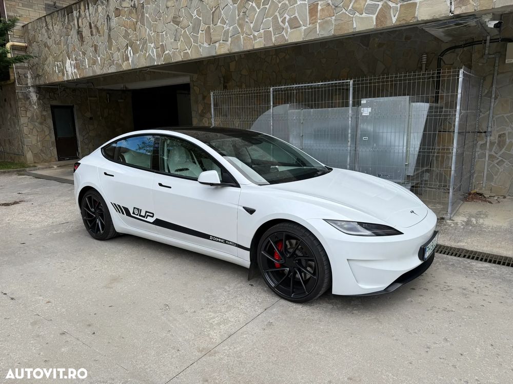 Tesla Model 3 Performance - 22