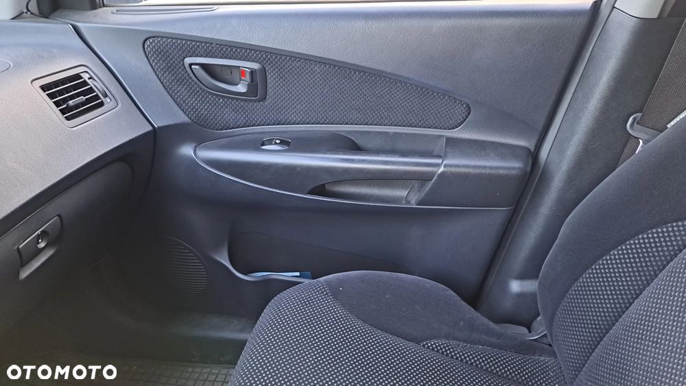 Hyundai Tucson 2.0 Comfort 2WD - 21