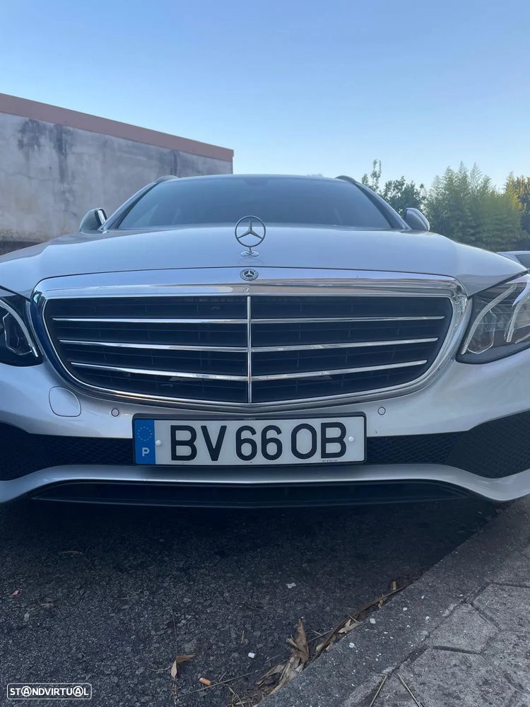 Mercedes-Benz 200 - 4