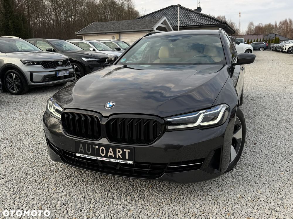 BMW Seria 5 520d Luxury Line - 3