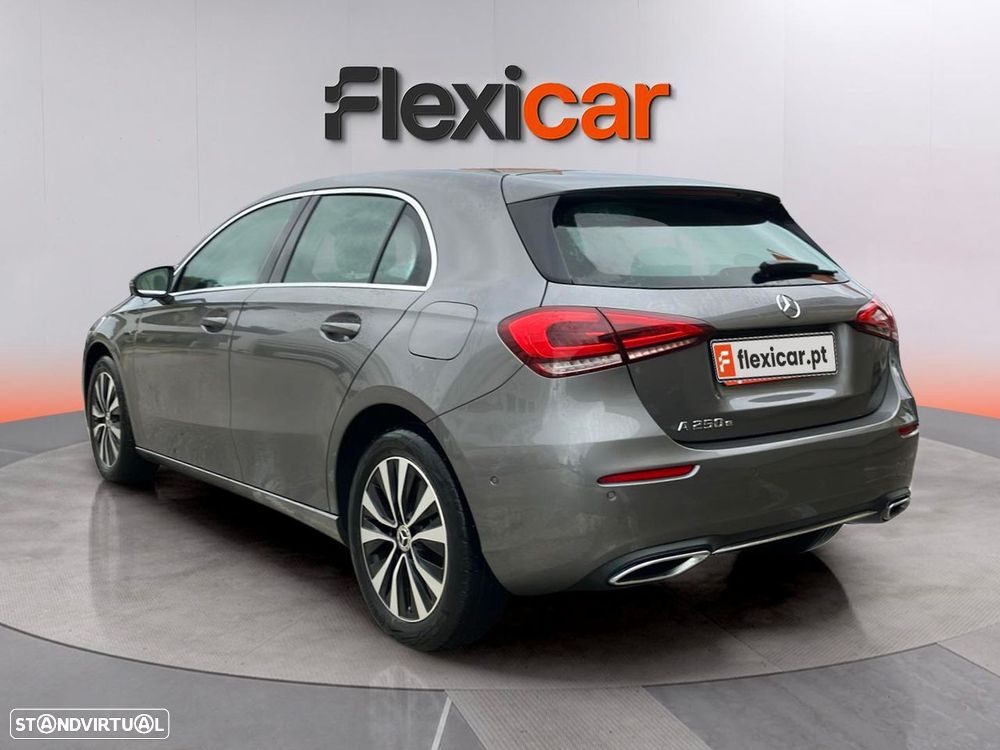 Mercedes-Benz A 250 - 5