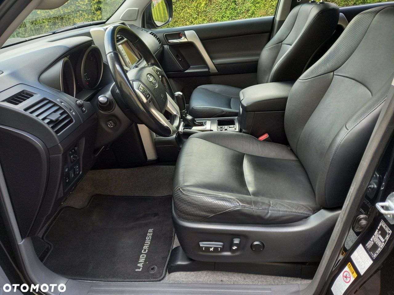 Toyota Land Cruiser - 31