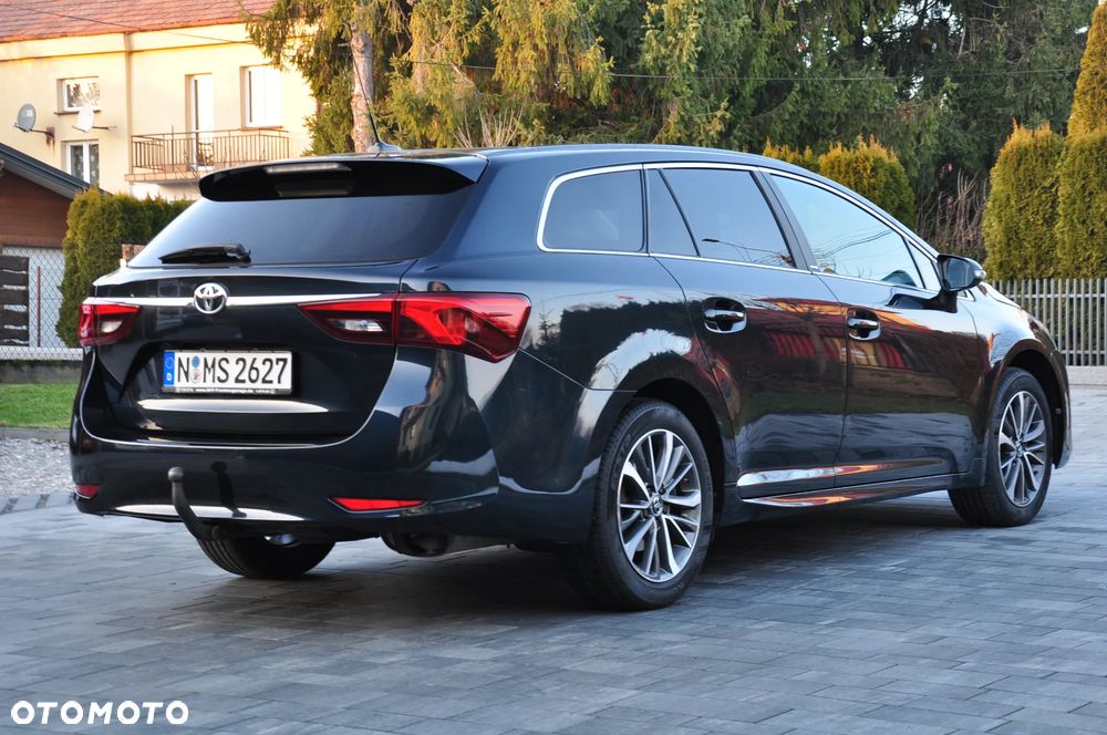 Toyota Avensis Touring Sports 1.8 Edition-S - 13