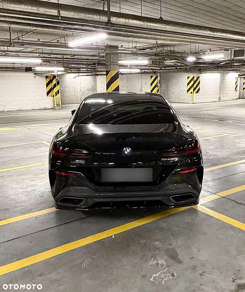 BMW Seria 8 - 7