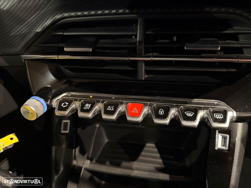 Peugeot 2008 1.5 BlueHDi Style - 29