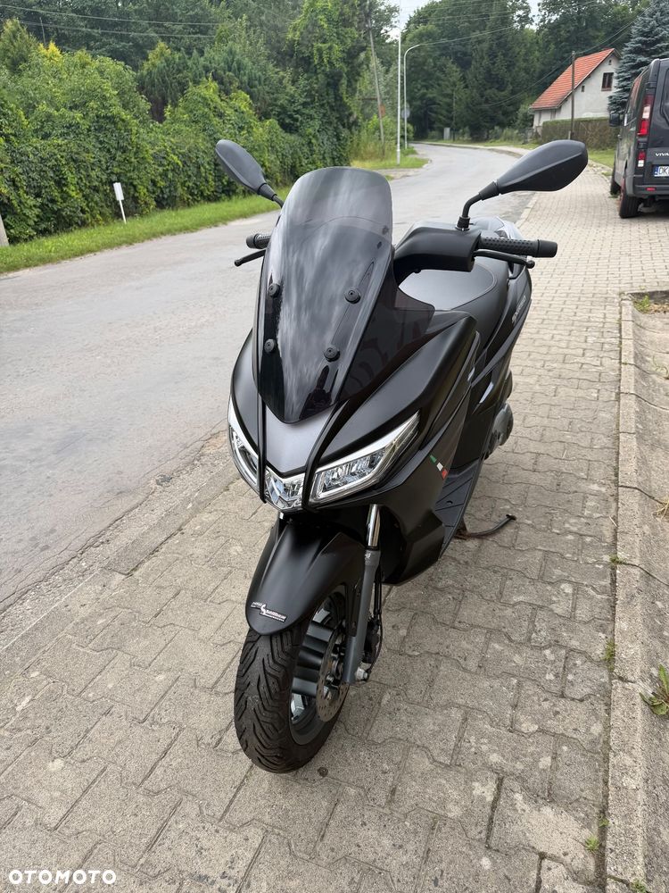 Aprilia SR - 8