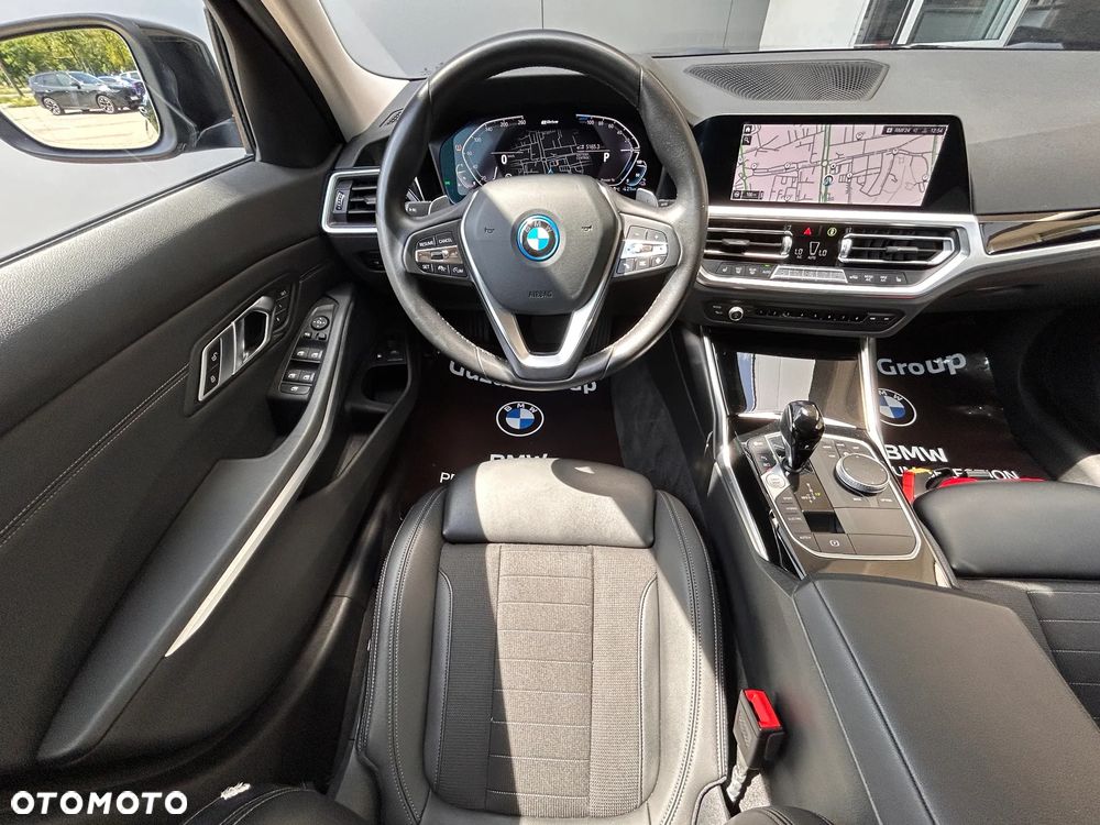 BMW Seria 3 320e xDrive Advantage sport - 25