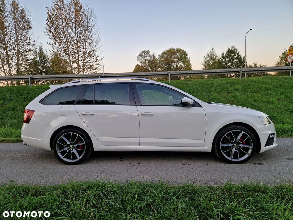 Skoda Octavia 2.0 TDI 4x4 DSG RS - 3