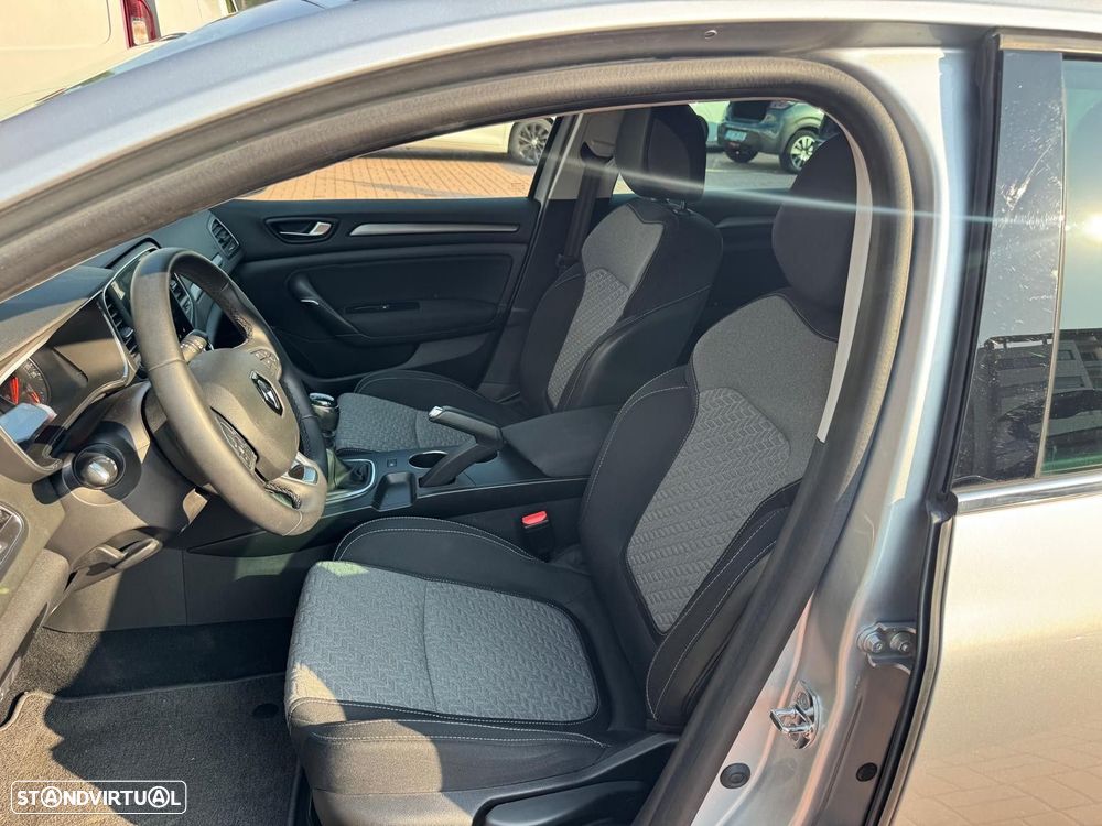Renault Mégane Sport Tourer 1.5 Blue dCi Limited J17 - 37