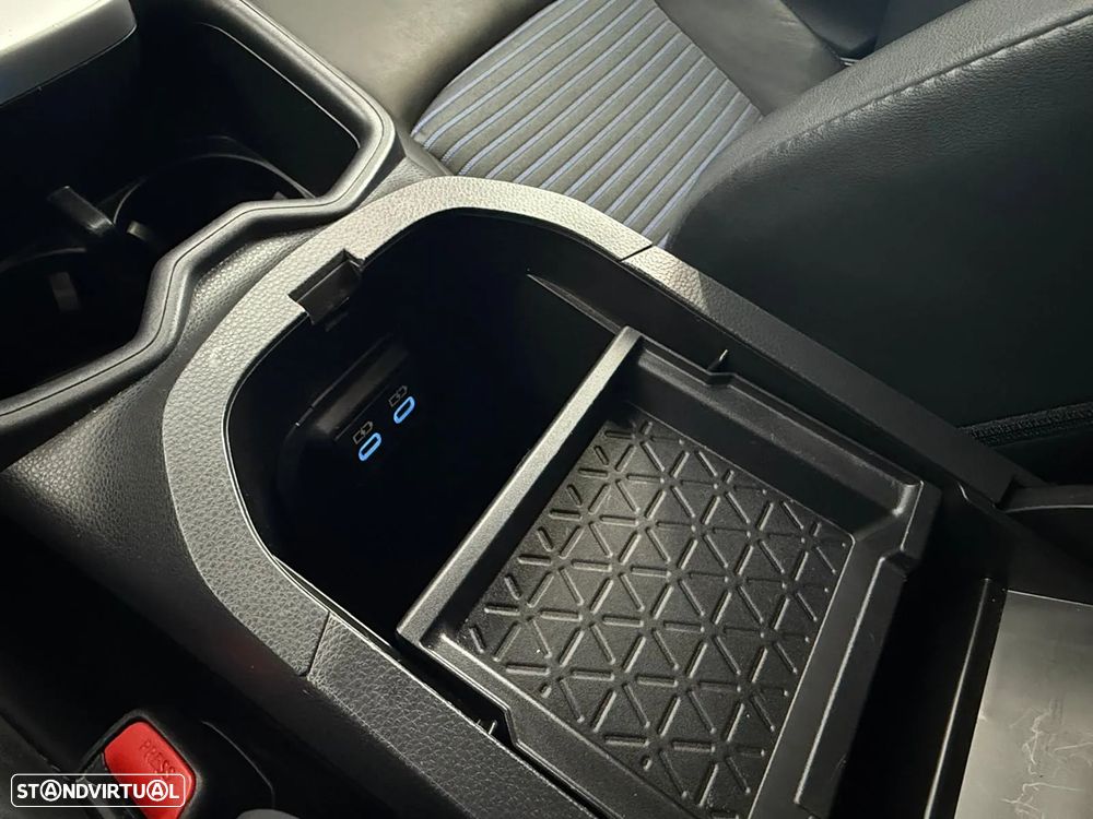 Toyota RAV4 2.5 HDF Square Collection - 33