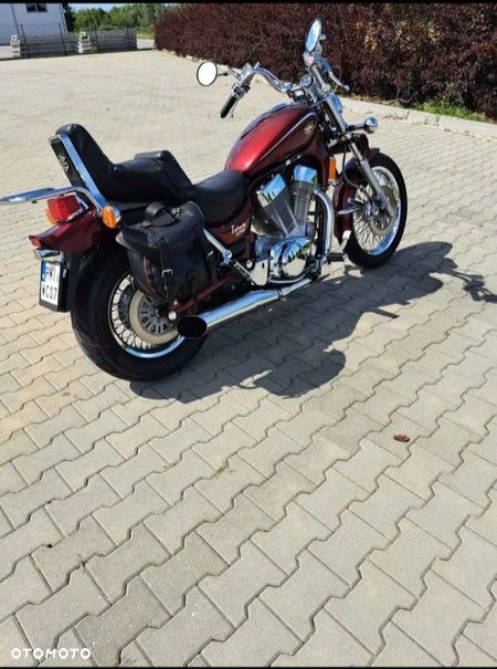 Suzuki Intruder - 8