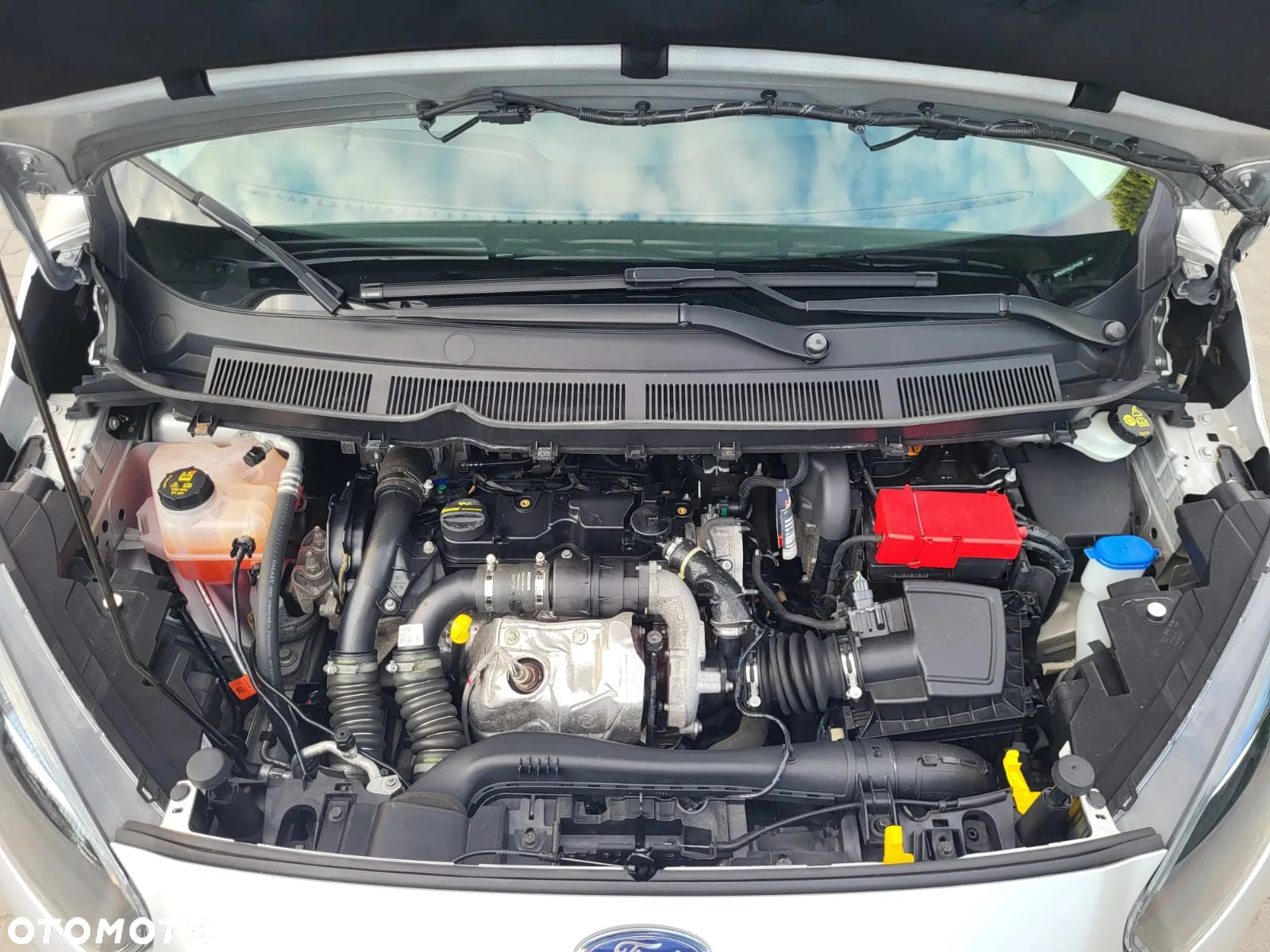 Ford Tourneo Courier ver-1-5-tdci-titanium - 7