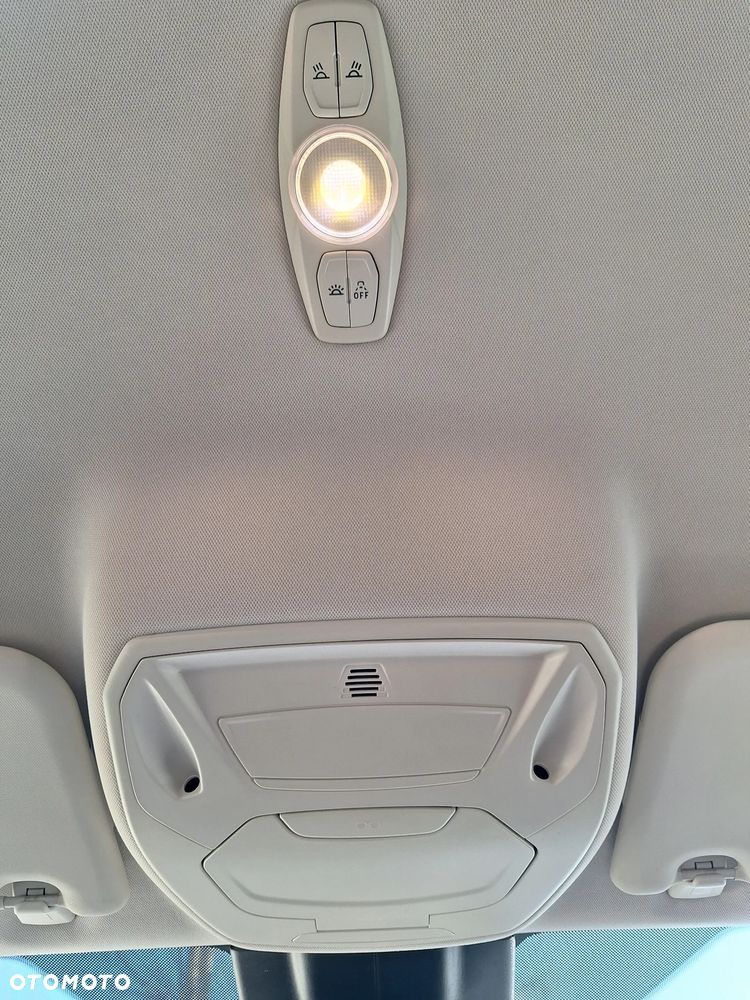 Ford Focus 1.0 EcoBoost Titanium - 28