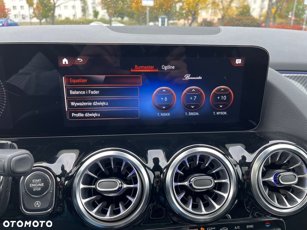 Mercedes-Benz GLA 250 4-Matic AMG Line - 31