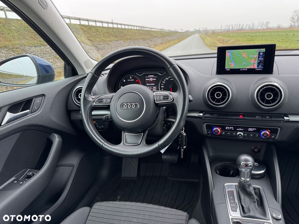 Audi A3 3-drzwiowe 2.0 TDI S tronic Attraction - 8