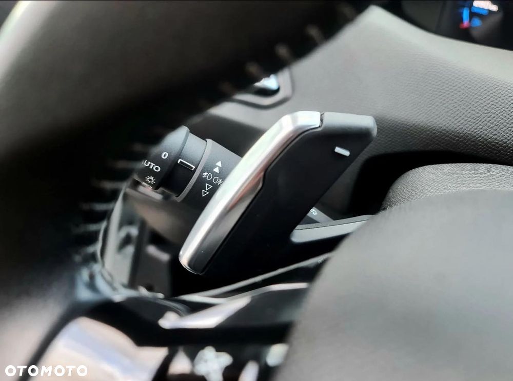 Peugeot 508 BlueHDi 130 EAT8 Allure Pack - 32