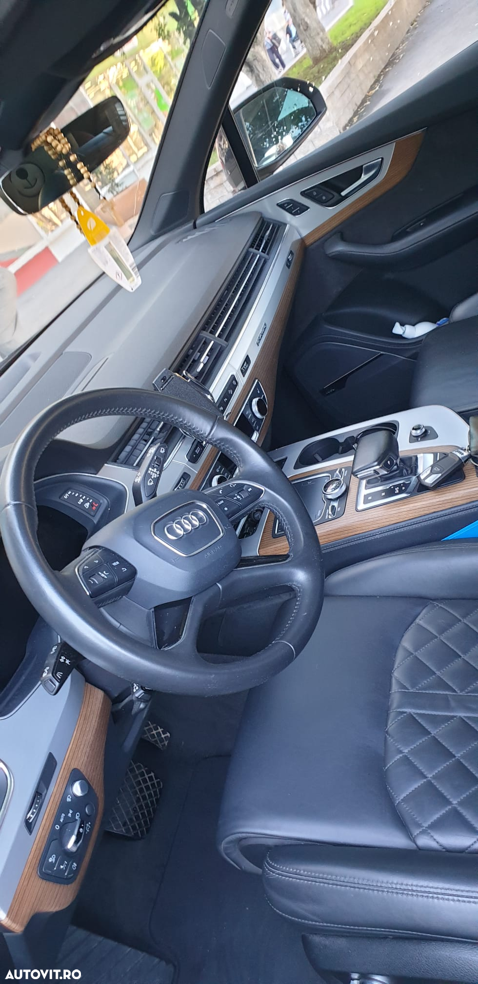 Audi Q7 3.0 ultra TDI Quattro Tiptronic - 6