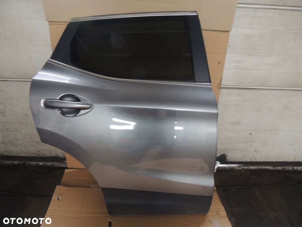 Drzwi prawy tył Nissan Qashqai II '16 J11