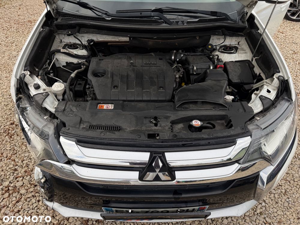 Mitsubishi Outlander 2.2 DID Intense + 4WD - 23