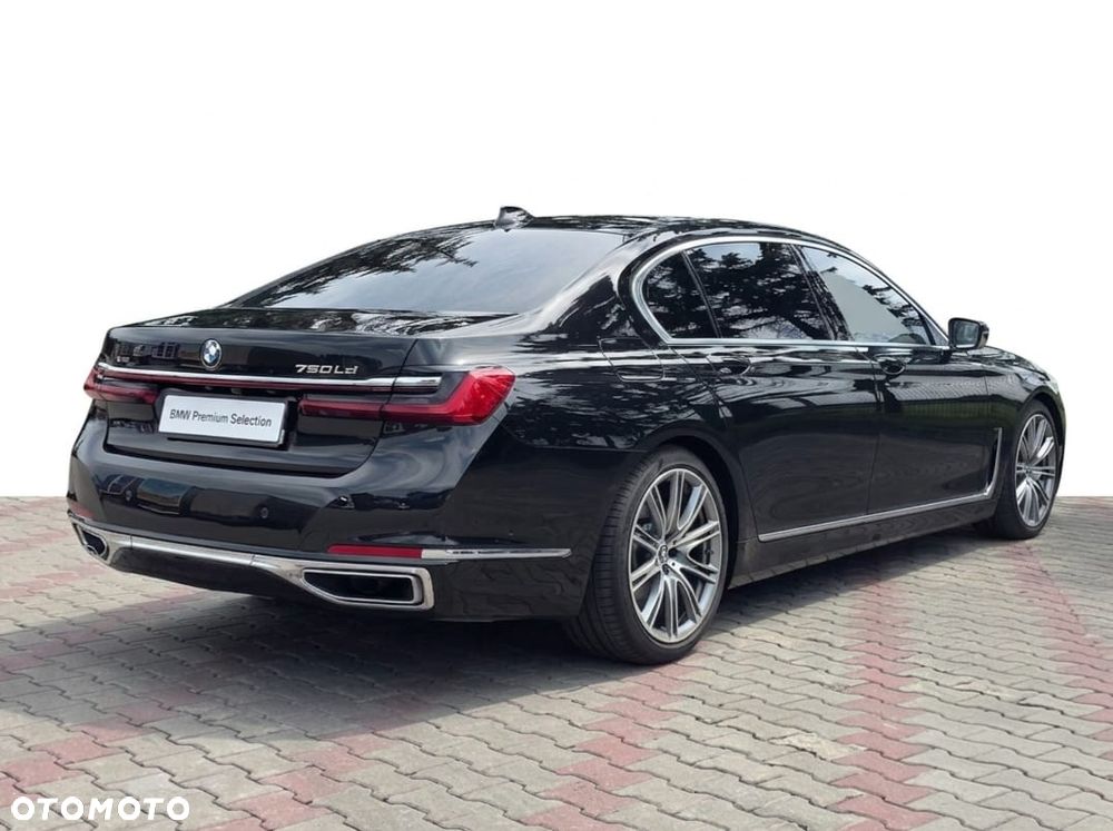 BMW Seria 7 750Ld xDrive - 28