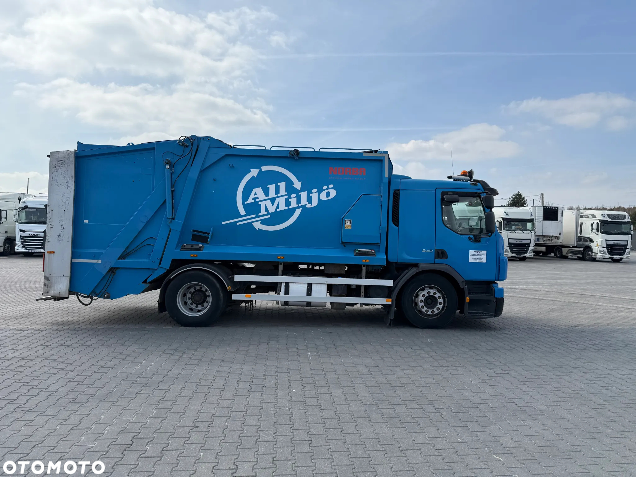 Volvo FE 240 Śmieciarka 2 Komory - 5