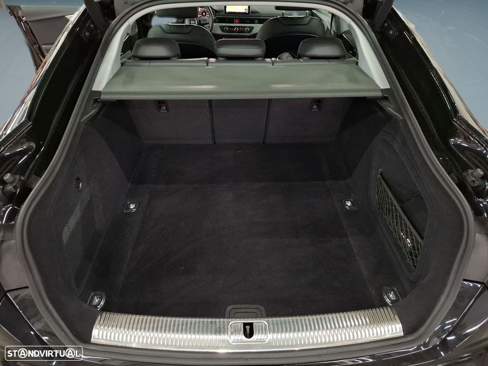 Audi A5 Limousine - 24