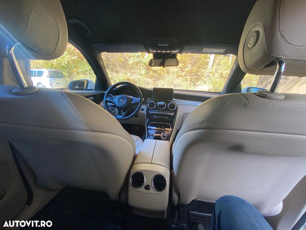 Mercedes-Benz GLC - 7