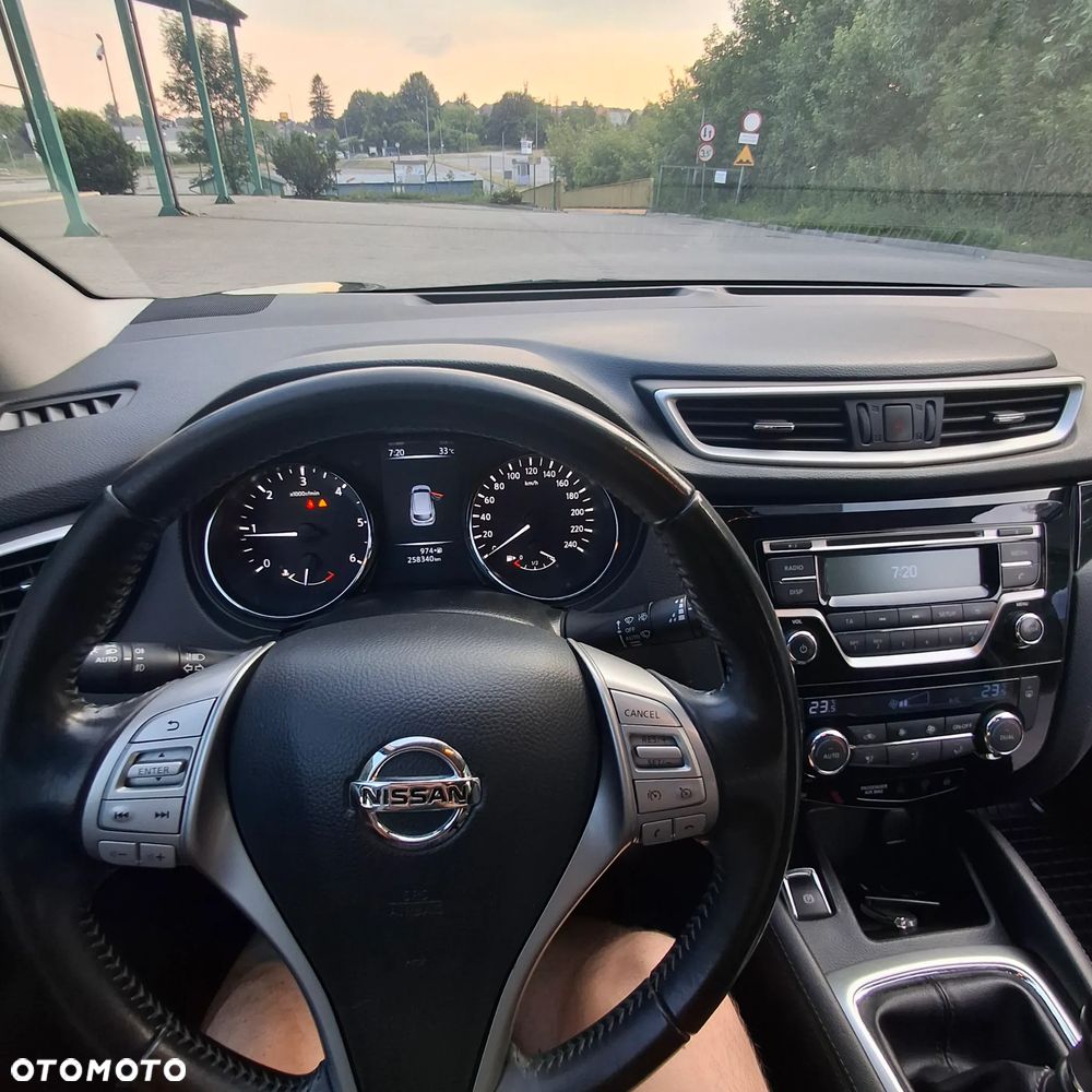 Nissan Qashqai 1.5 dCi Acenta EU6 - 10