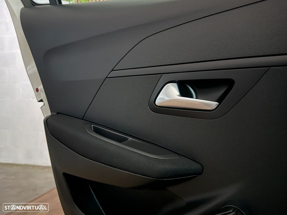 Peugeot e-208 50 kWh Allure - 23