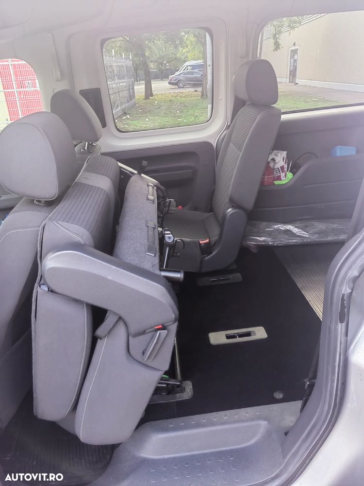 Volkswagen Caddy Maxi 2.0 TDI Comfortline - 9