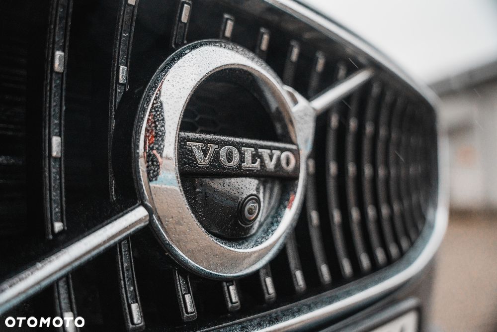 Volvo V90 D5 SCR AWD Momentum Pro - 2