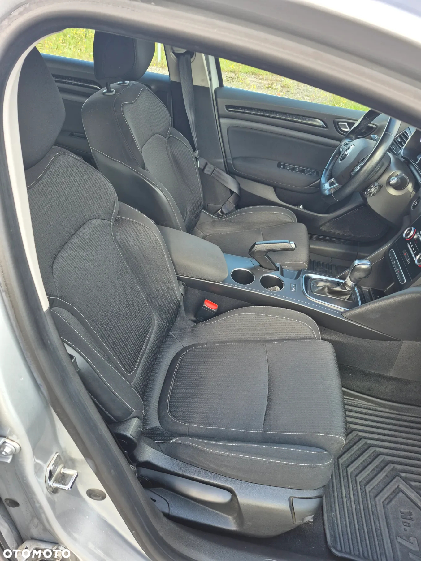 Renault Megane 1.5 dCi Intens EDC - 10