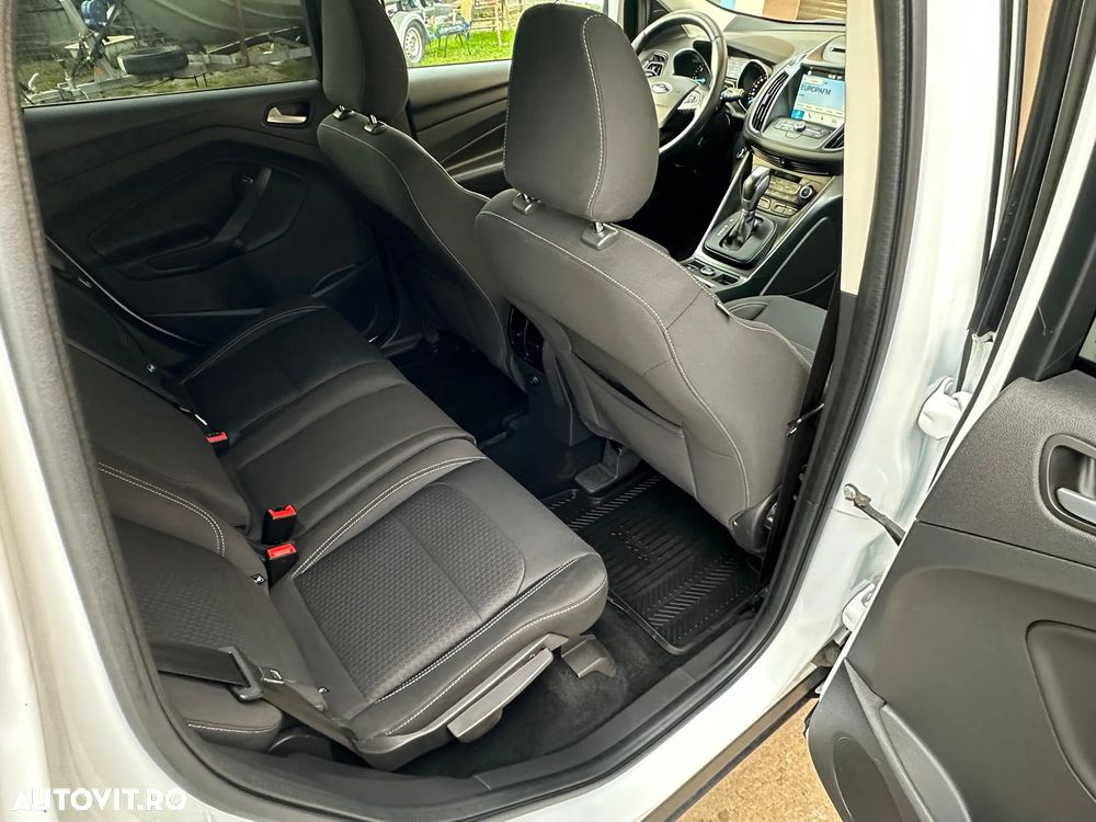 Ford Kuga 2.0 TDCi 4x4 Aut. Titanium - 8
