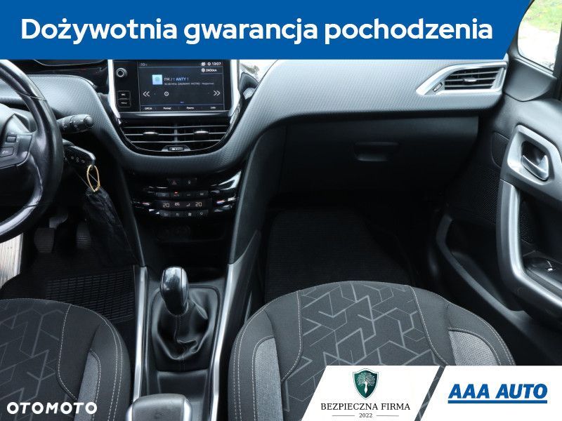 Peugeot 2008 - 10